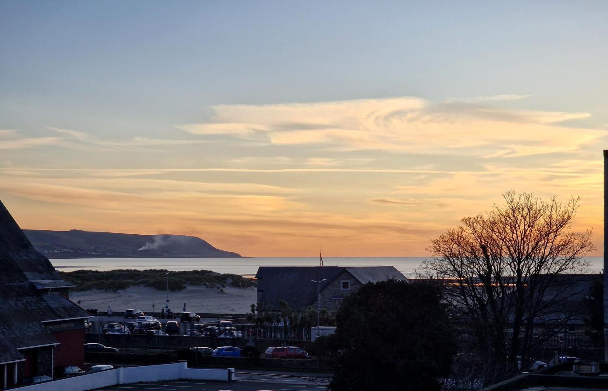 The Penthouse Ny Loft Apartment Barmouth Dış mekan fotoğraf